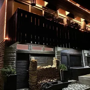 lo-chalet-450-vicino-cortina-dampezzo.hotelinveneto.com/